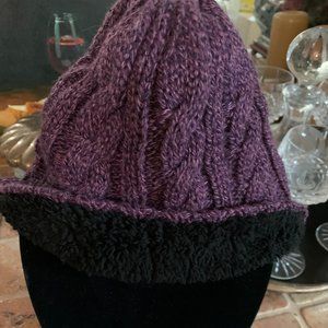 WOMAN HAT
